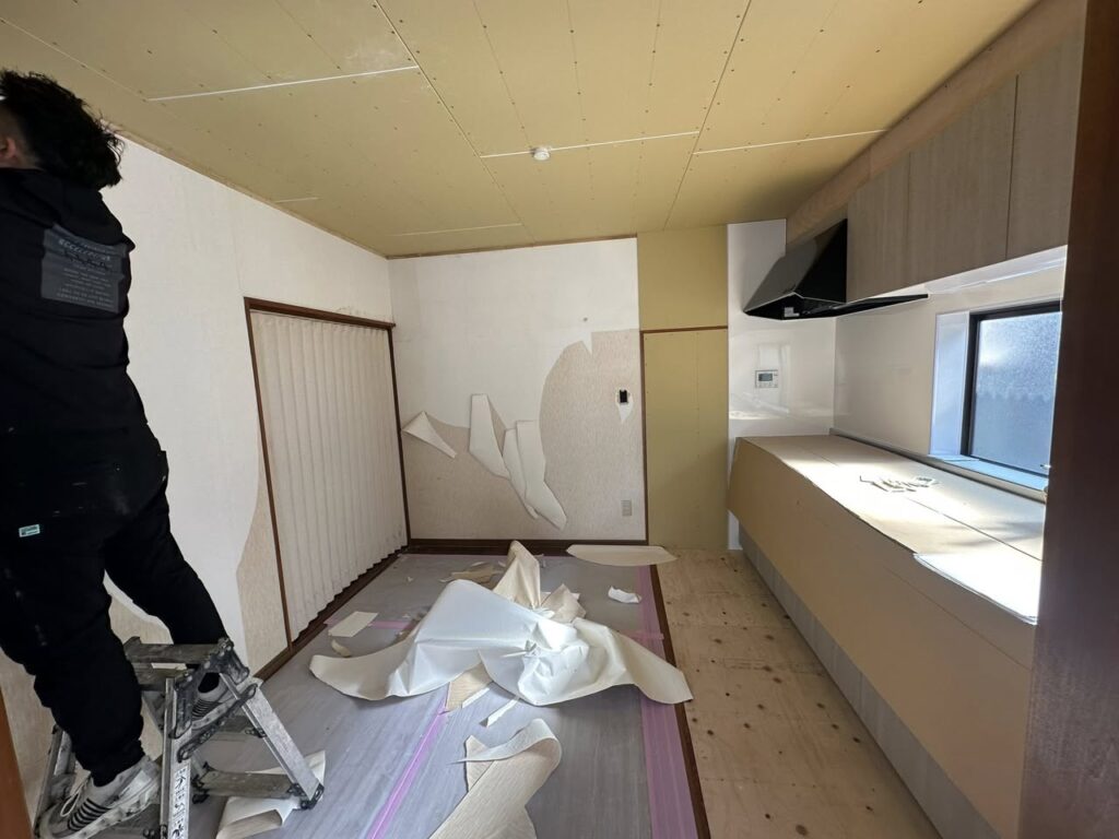 岡山市東区住宅リフォーム キッチン内装仕上げ工程