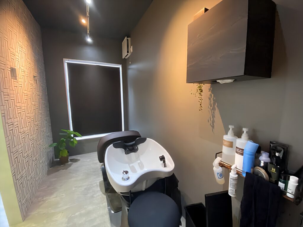 美容室シャンプー台設置工事