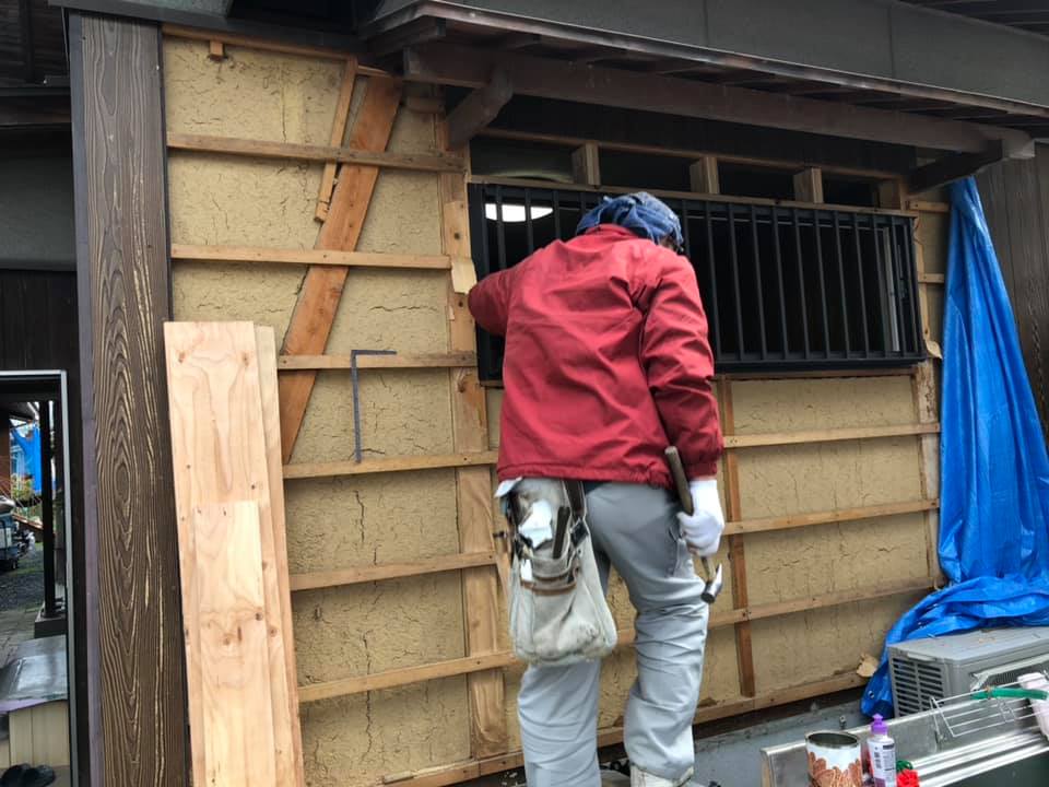 岡山リフォーム 外壁工事 キッチン施工前