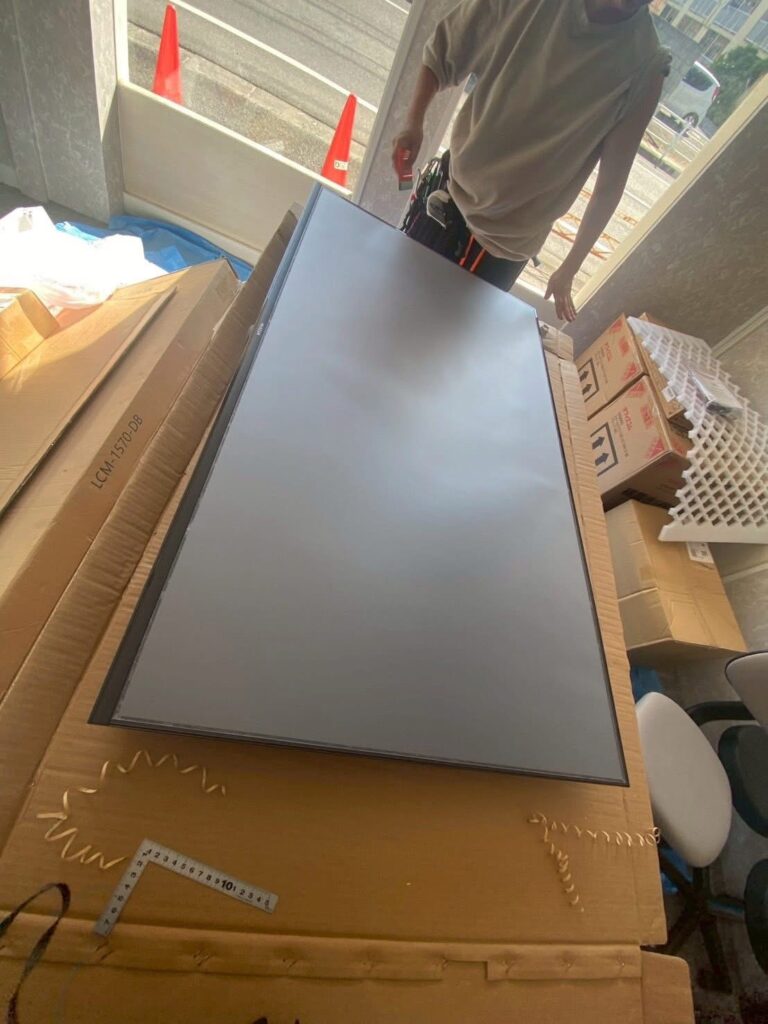 看板用アルミ複合板看板施工状況