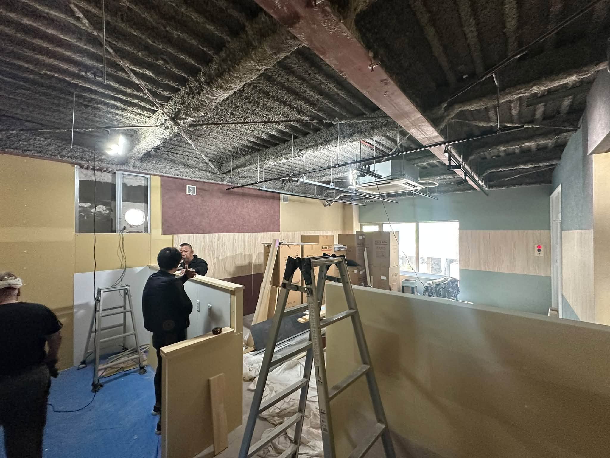 ネストコーポレーションが施工を手掛ける岡山市北区の飲食店内装リフォーム工事現場